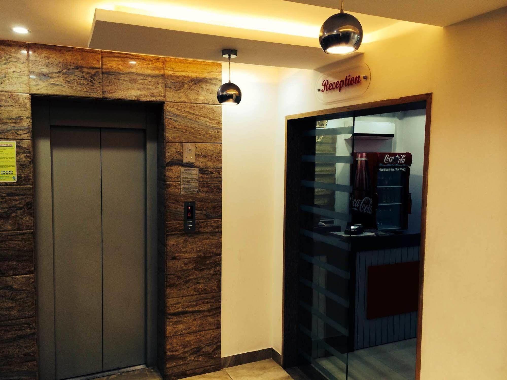 Rd Towers Hotel Chennai Exterior foto